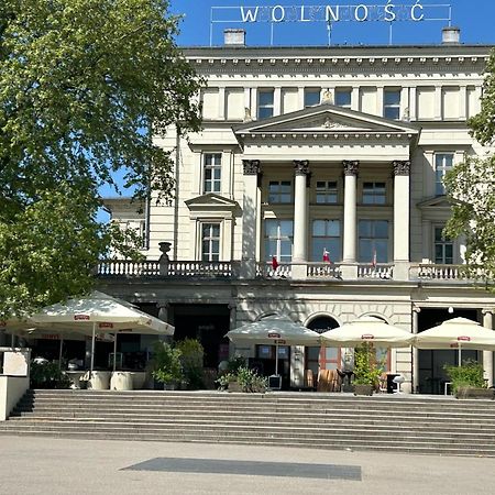 Apartamenty Pl. Wolnosci 6 Познань Екстер'єр фото